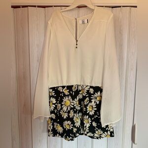 DOLCE VITA dv  Daisies ROMPER Bell Sleeve POCKETS